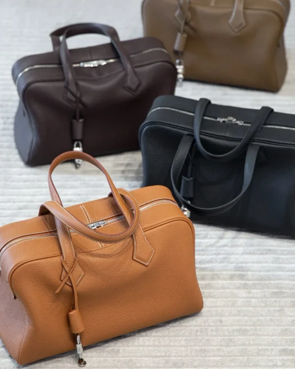 2024 New Victoria Large Capacity Boston Commuter Handbag Top Layer Cowhide Single Shoulder Bag Soft Chinese Origin Handbag